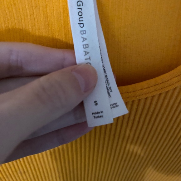 Babaton Seamless Ribbed Top - Picture 2 of 2